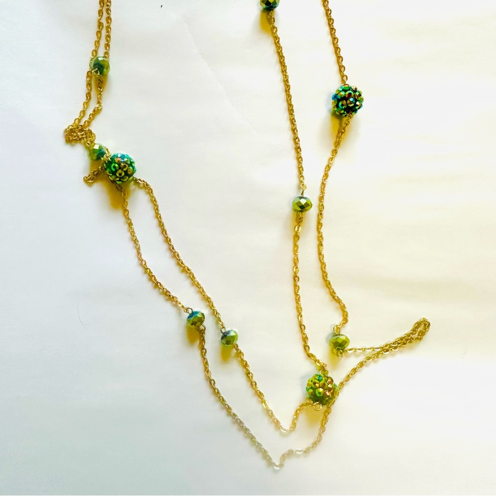 NWT Elegant Gold and Green Beaded Necklace